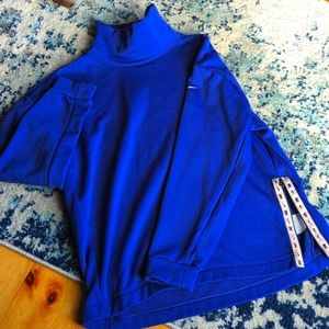 Nike High-Neck Sweatshirt